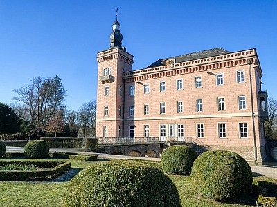 Symbolbild: Erftstadt - Dawel Rechtsanwälte PartG mbB | Ihre Rechtsanwälte für Wirtschaftsrecht, Familienrecht, Vertragsrecht, Arbeitsrecht, Sozialrecht und mehr.